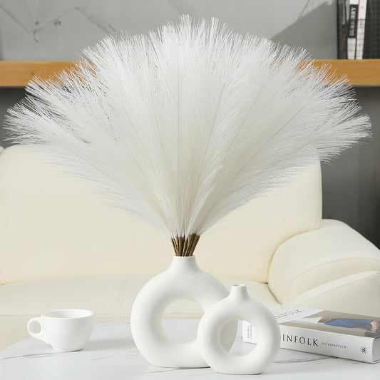 Ureymx Faux Pampas Grass Decor 17.7 Inch 30pcs Artificial Pampas Grass Fluffy Home Decor Short Vase Room Decor pompous Grass Flower Arrangement for Boho Home Wedding Decoration (Milky White)